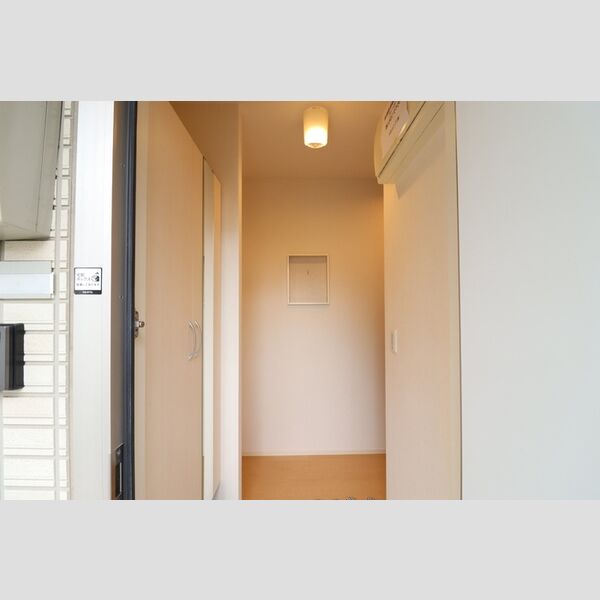 玄関 (101玄関)