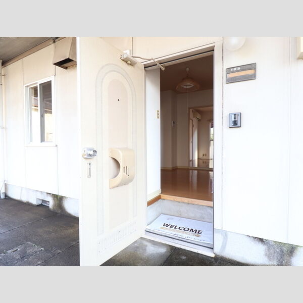 玄関 (ルミネハイツ103　玄関)