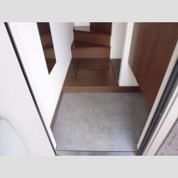 玄関 (202　玄関)