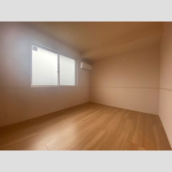 その他 (202　洋室)