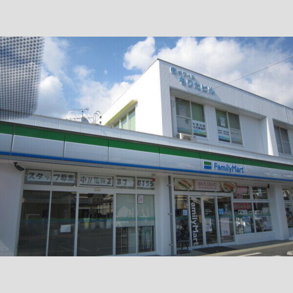 キッチン (ファミリーマート益城広崎店293m)