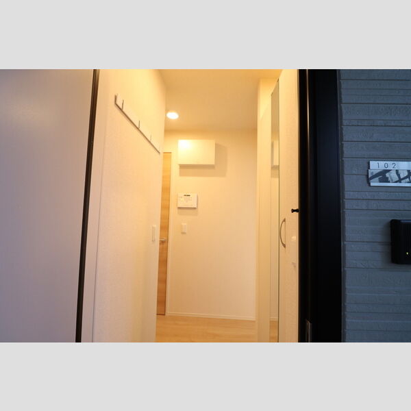 玄関 (102　玄関)