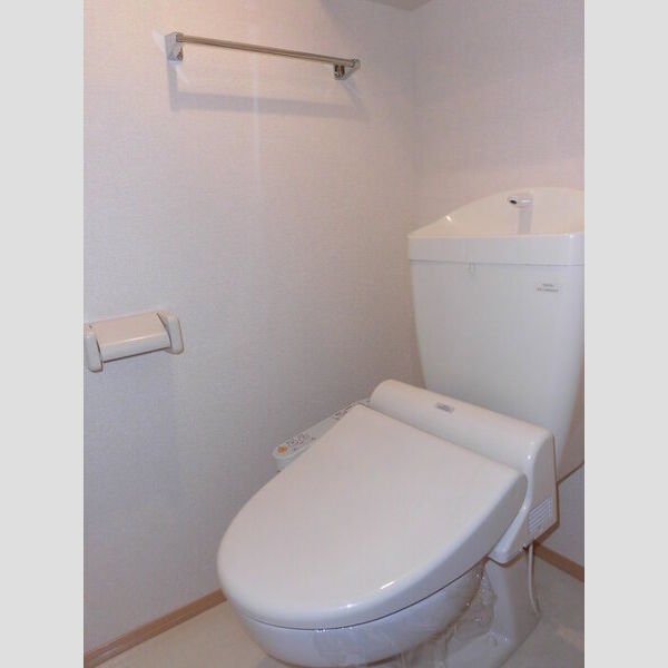トイレ (トイレ)