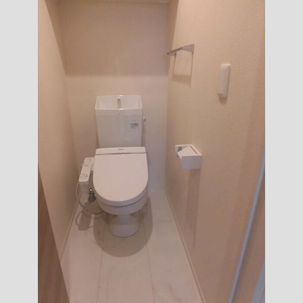 トイレ (トイレ(温水洗浄便座付))