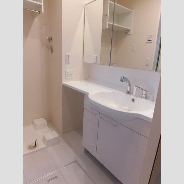 洗面所 (洗面化粧台)