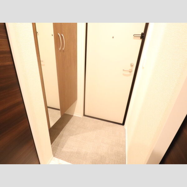 玄関 (B305　玄関)