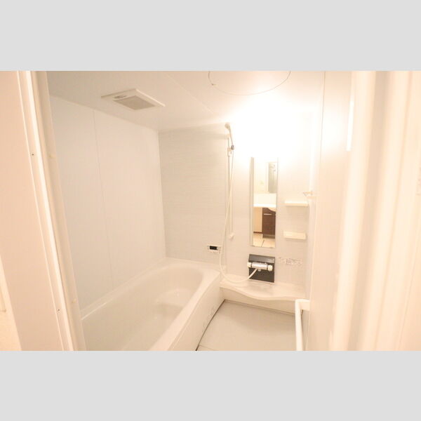 バス (101　浴室)