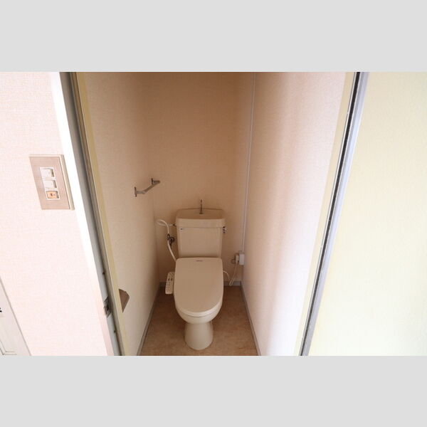 トイレ (温水洗浄暖房便座)