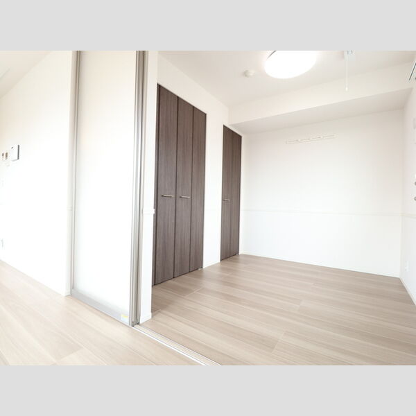 その他 (305 洋室)