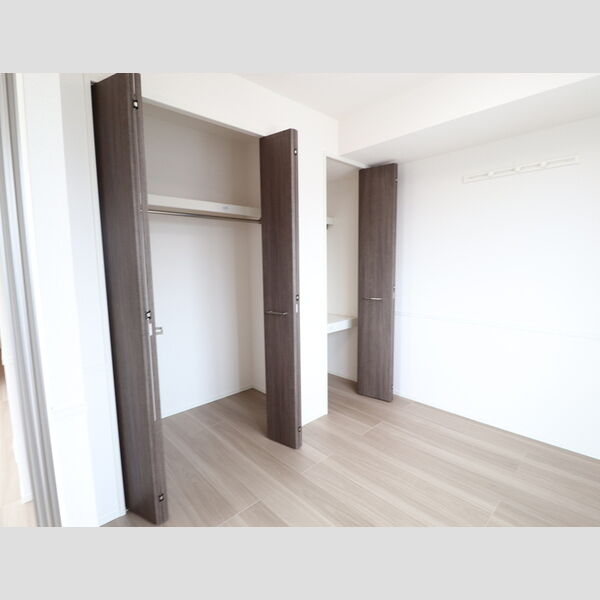 収納 (305 クローゼット)