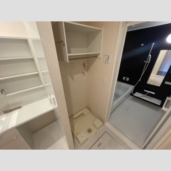 その他 (101 室内洗濯機置場)