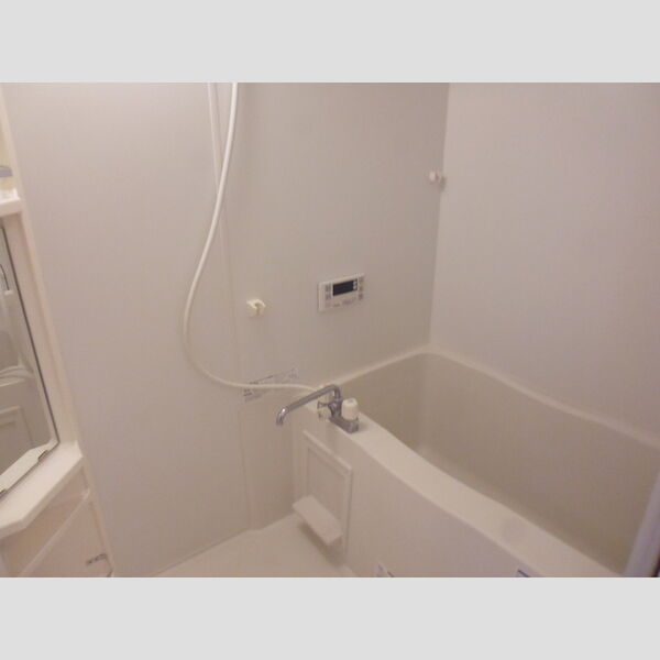 バス (203　浴室)