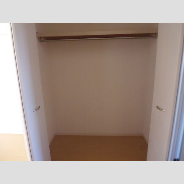 収納 (203　クローゼット)