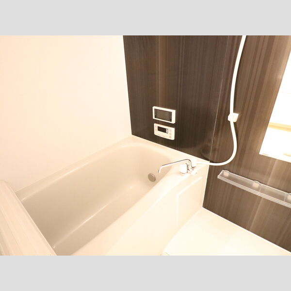 バス (108　バス)