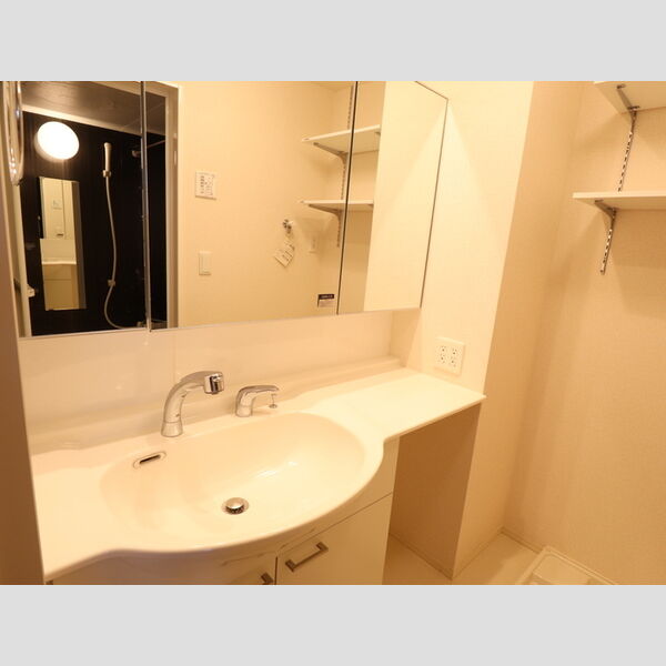 洗面所 (108　洗面所)