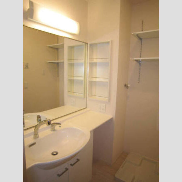 洗面所 (洗面化粧台105)