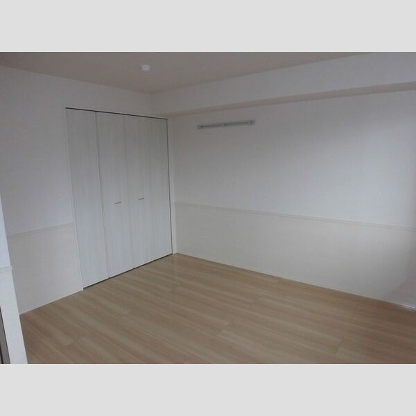 その他 (203　洋室)