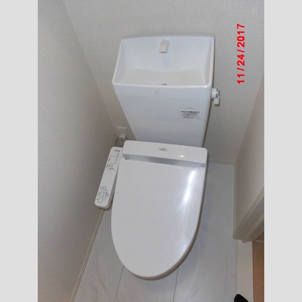 トイレ (203　温水洗浄暖房便座)