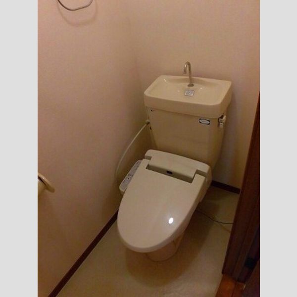 トイレ (トイレ　103)