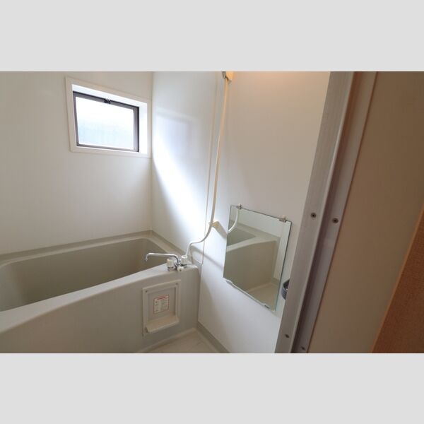 バス (101　浴室)