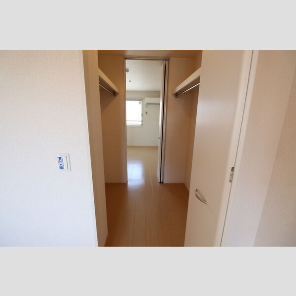 収納 (ウォークインクローゼット)