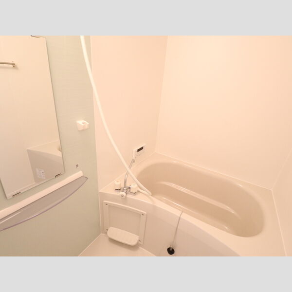 バス (205　浴室)