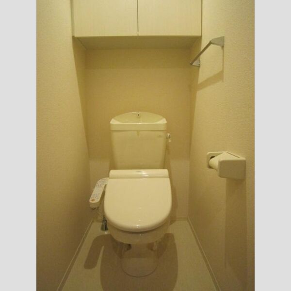 トイレ (101　温水洗浄暖房便座)