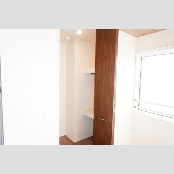 収納 (303　クローゼット)