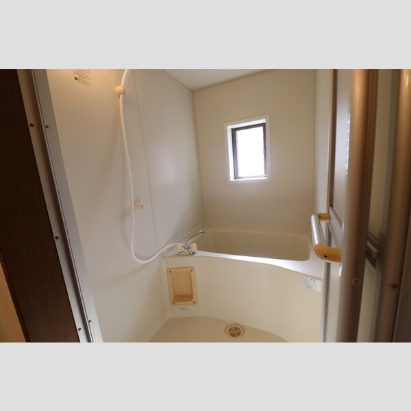 バス (A102　浴室)