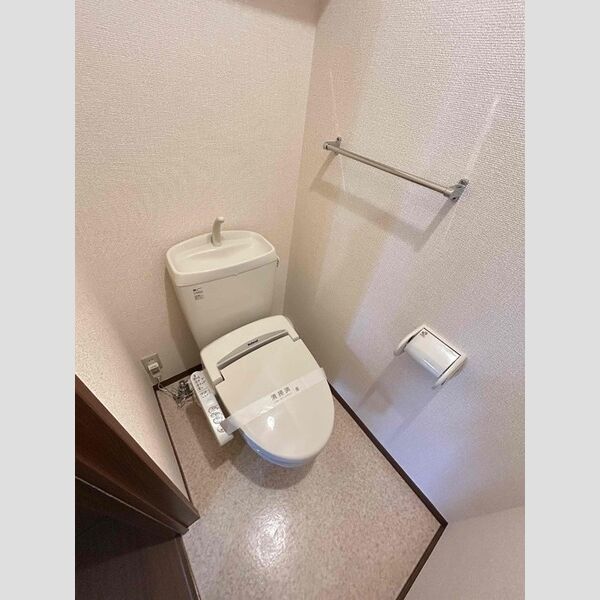 トイレ (201 温水洗浄便座)