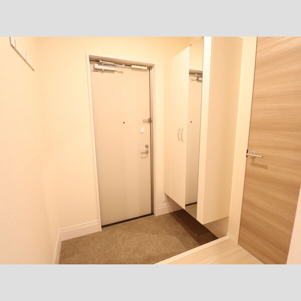 玄関 (101　玄関)