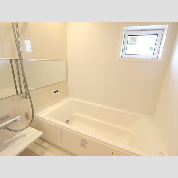 バス (101　浴室)