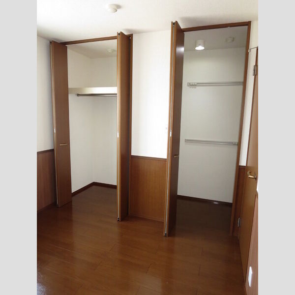 収納 (202 クローゼット)
