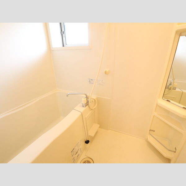 バス (102　浴室)