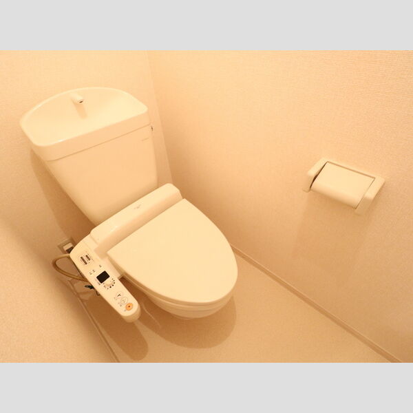トイレ (102　温水洗浄暖房便座)