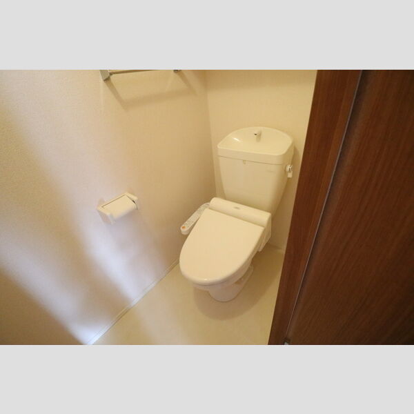 トイレ (202　温水洗浄暖房便座)