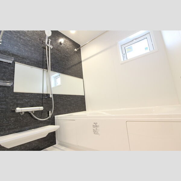 バス (101　浴室)