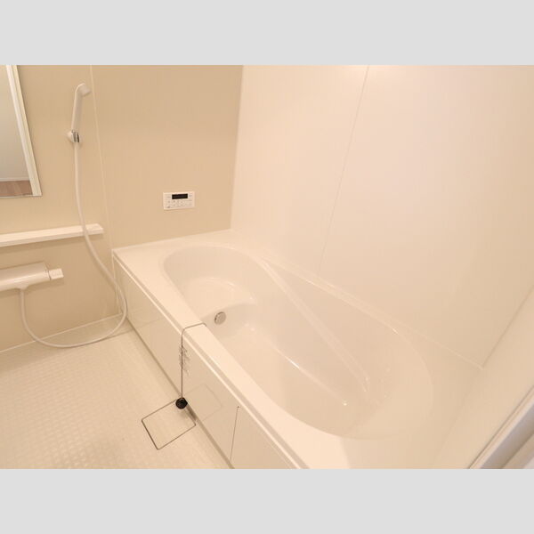 バス (203　浴室)