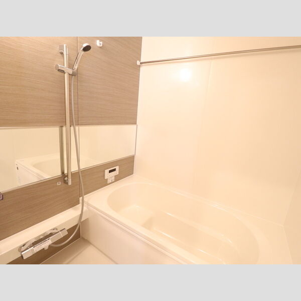 バス (105　浴室)