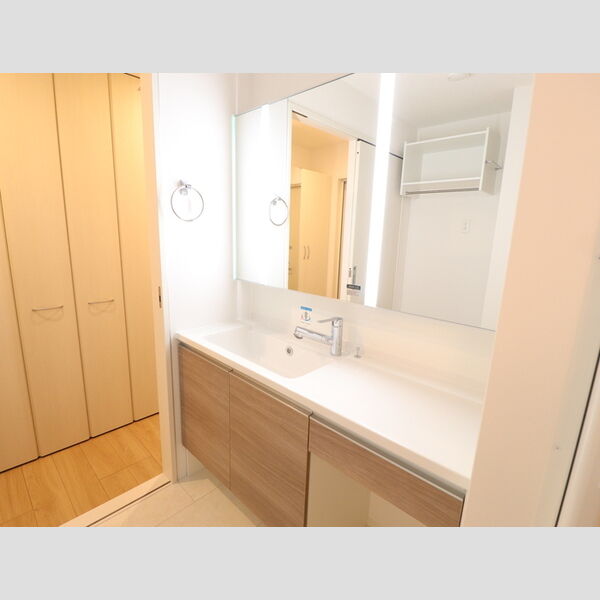 洗面所 (303　洗面所)