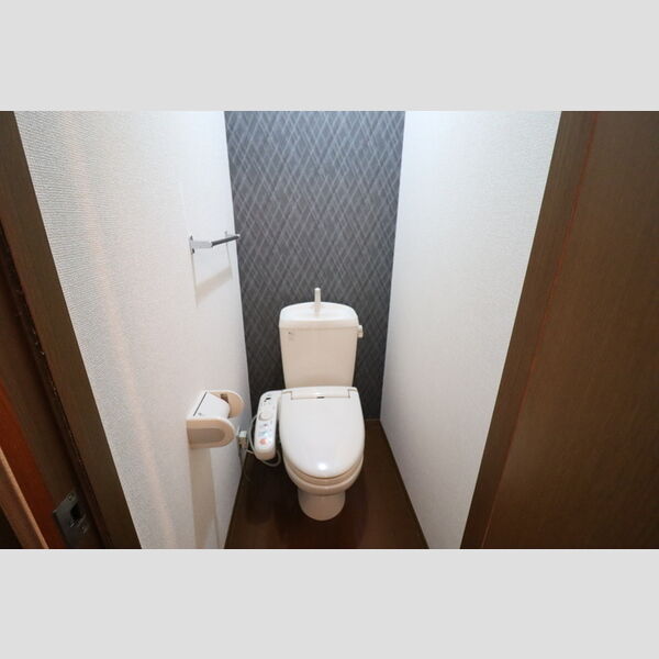 トイレ (B103　トイレ)