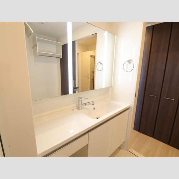 洗面所 (203　洗面所)