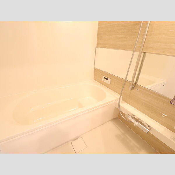 バス (305　浴室)