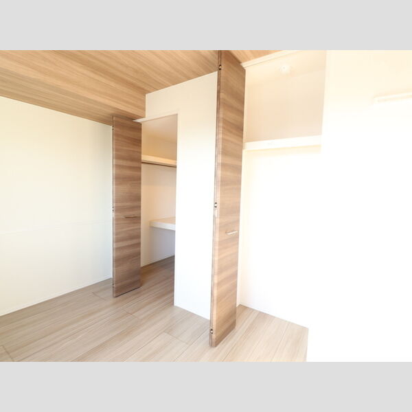 収納 (305　ウォークインクローゼット)