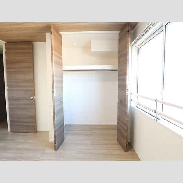 収納 (303 ウォークインクローゼット)