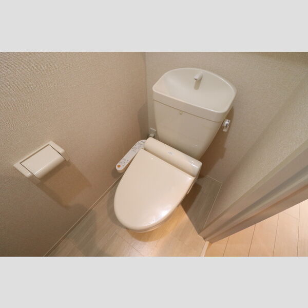 トイレ (102　トイレ)