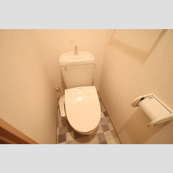 トイレ (102　温水洗浄暖房便座)