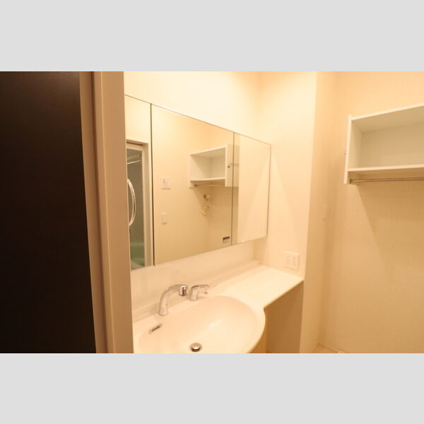 洗面所 (103　洗面所)