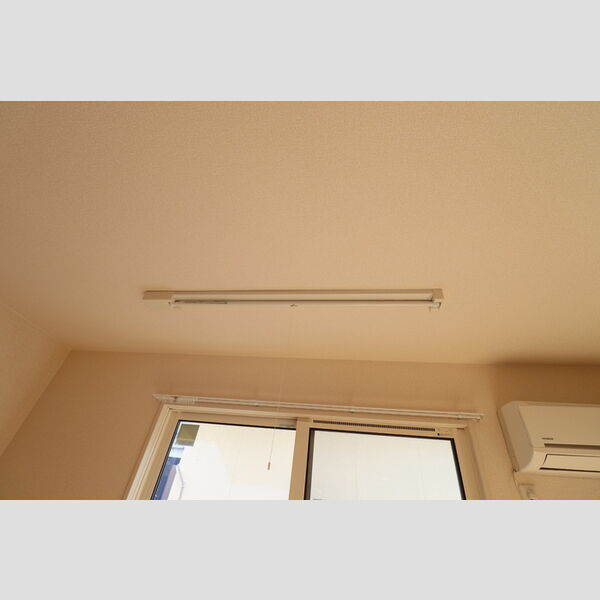 その他 (103　室内物干し)