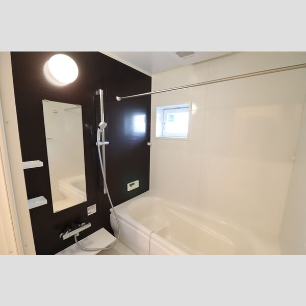 バス (103　浴室)